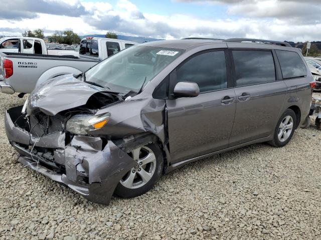 2020 TOYOTA SIENNA LE, 