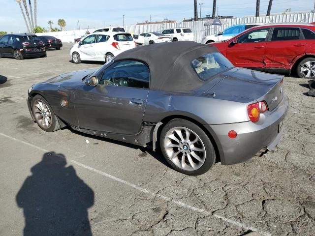 4USBT33574LS51072 - 2004 BMW Z4 2.5 GRAY photo 2