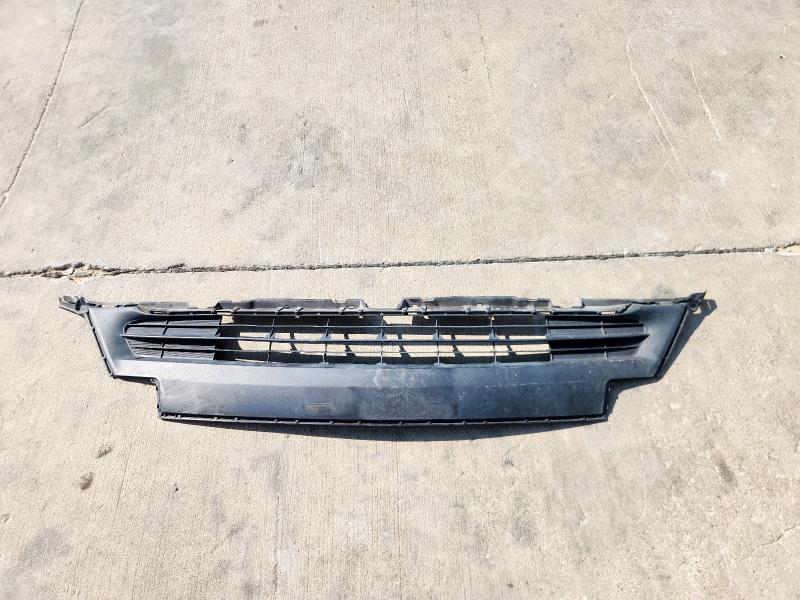 JTMZFREV2JJ161704 - 2018 TOYOTA RAV4 LE أبيض صورة 13