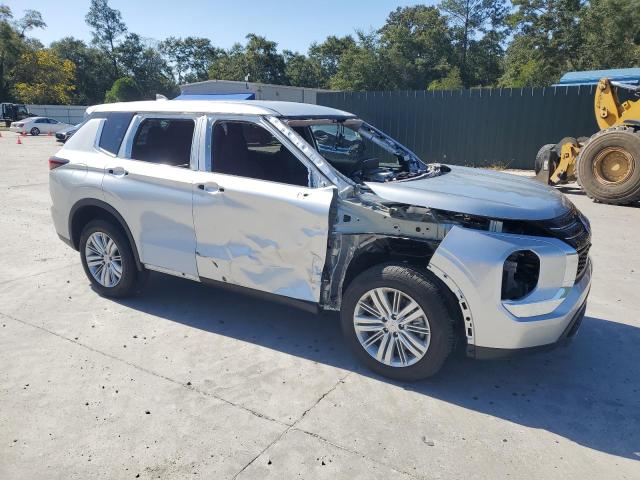 JA4J3UA85RZ024580 - 2024 MITSUBISHI OUTLANDER ES SILVER photo 4