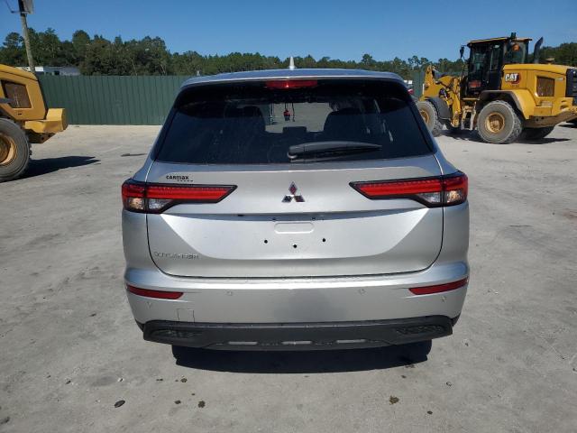 JA4J3UA85RZ024580 - 2024 MITSUBISHI OUTLANDER ES SILVER photo 6