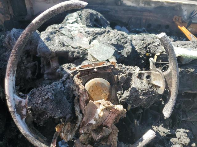 4T1BF1FK5HU444822 - 2017 TOYOTA CAMRY LE WHITE photo 9