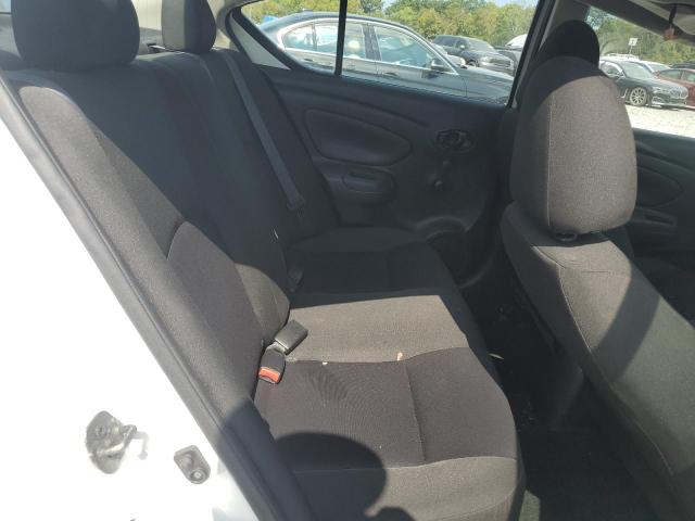 3N1CN7AP9JL816649 - 2018 NISSAN VERSA S 白色 照片 10