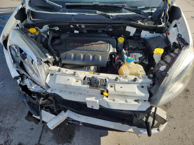 ZFBERFBT1G6C61270 - 2016 RAM PROMASTER SLT Белый фото 12