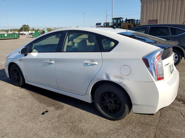 JTDKN3DU2F0446183 - 2015 TOYOTA PRIUS WHITE photo 2