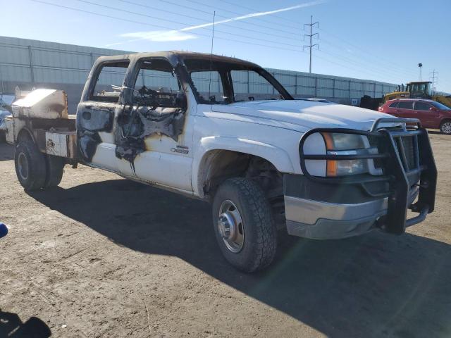 1GCJK331X4F124364 - 2004 CHEVROLET SILVERADO K3500 WHITE photo 4