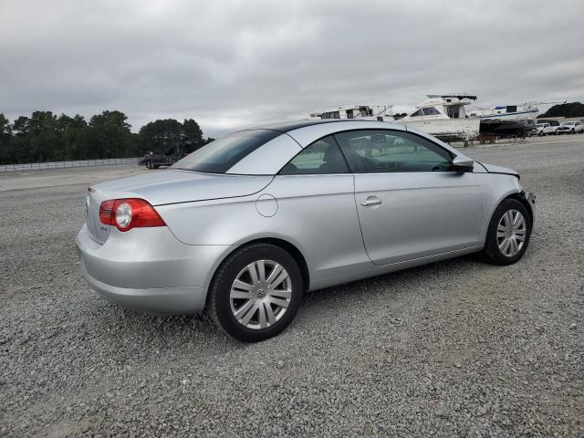 WVWBA7AH5AV024351 - 2010 VOLKSWAGEN EOS TURBO ვერცხლისფერი ფოტო 3