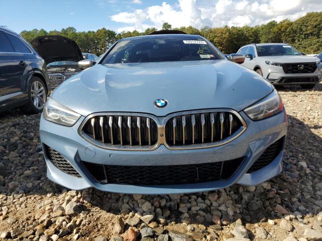 WBAGV8C02NCJ95869 - 2022 BMW M850XI BLUE photo 5