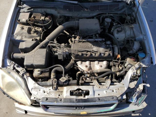 2HGEJ6674WH626229 - 1998 HONDA CIVIC LX SILVER photo 11