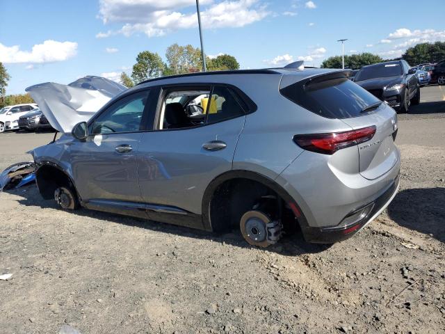 LRBFZNR41PD057456 - 2023 BUICK ENVISION ESSENCE GRAY photo 2