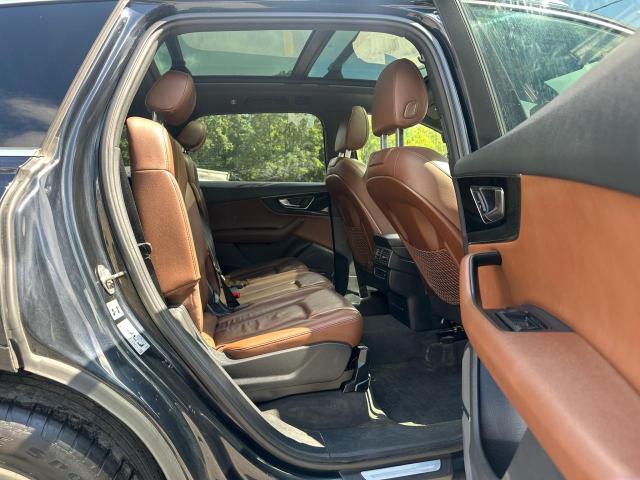 WA1LHAF71HD044555 - 2017 AUDI Q7 PREMIUM PLUS შავი ფოტო 9