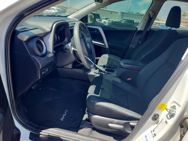 2T3BFREVXGW527114 - 2016 TOYOTA RAV4 LE WHITE photo 7
