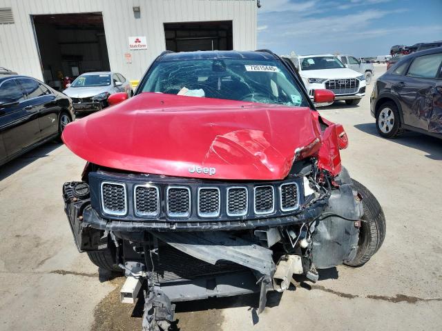 3C4NJDCB6JT116945 - 2018 JEEP COMPASS LIMITED Czerwony zdjęcie 5