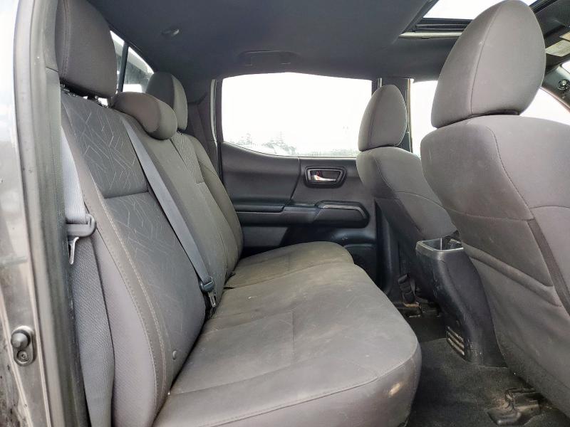 3TMCZ5ANXHM090020 - 2017 TOYOTA TACOMA DOUBLE CAB GRAY photo 20