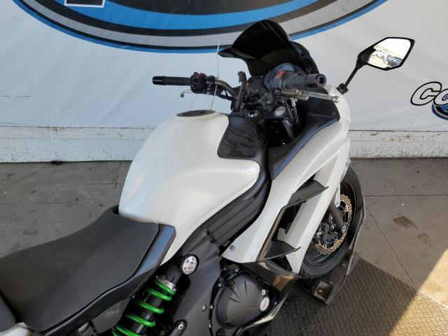 JKAEXEE12FDA18210 - 2015 KAWASAKI EX650 E WHITE photo 5