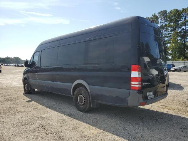 WD3PE8DC0F5992584 - 2015 MERCEDES-BENZ SPRINTER 2500 BLACK photo 2