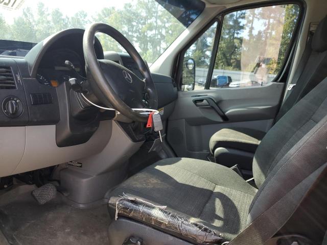 WD3PE8DC0F5992584 - 2015 MERCEDES-BENZ SPRINTER 2500 BLACK photo 8