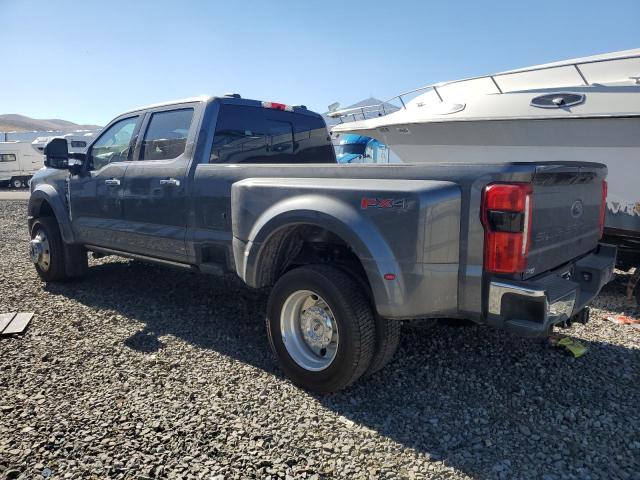 1FT8W4DT3PED37322 - 2023 FORD F450 SUPER DUTY SILVER photo 2