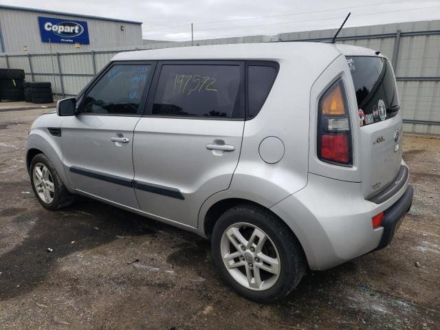 KNDJT2A28B7717053 - 2011 KIA SOUL + SILVER photo 2