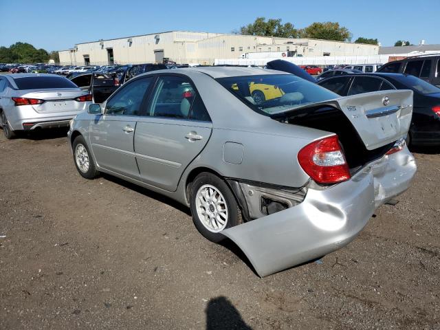 4T1BE32K22U049525 - 2002 TOYOTA CAMRY LE SILVER photo 2