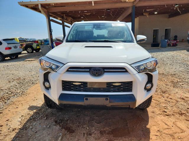 JTEBU5JR7L5816858 - 2020 TOYOTA 4RUNNER SR5/SR5 PREMIUM WHITE photo 5