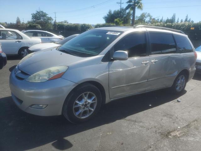 2006 TOYOTA SIENNA XLE, 