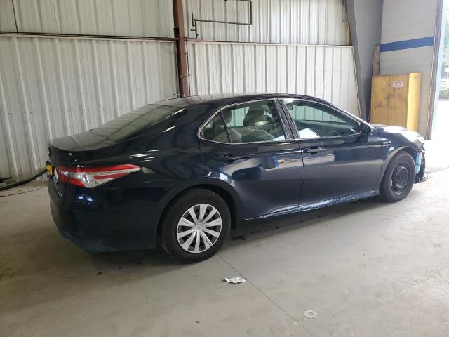 4T1B31HK8JU500182 - 2018 TOYOTA CAMRY LE BLUE photo 3