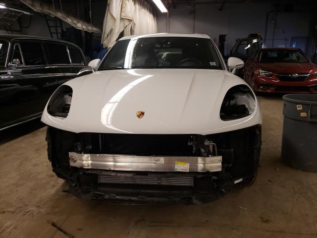 WP1AA2A56NLB03242 - 2022 PORSCHE MACAN WHITE photo 5