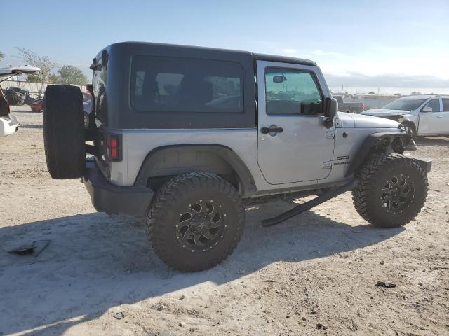 1C4AJWAG2FL746232 - 2015 JEEP WRANGLER SPORT SILVER photo 3