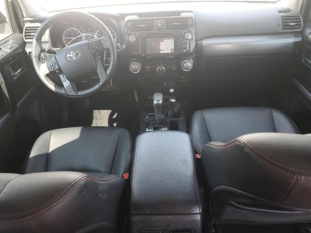 JTEBU5JR3J5528820 - 2018 TOYOTA 4RUNNER SR5/SR5 PREMIUM Srebrny zdjęcie 8