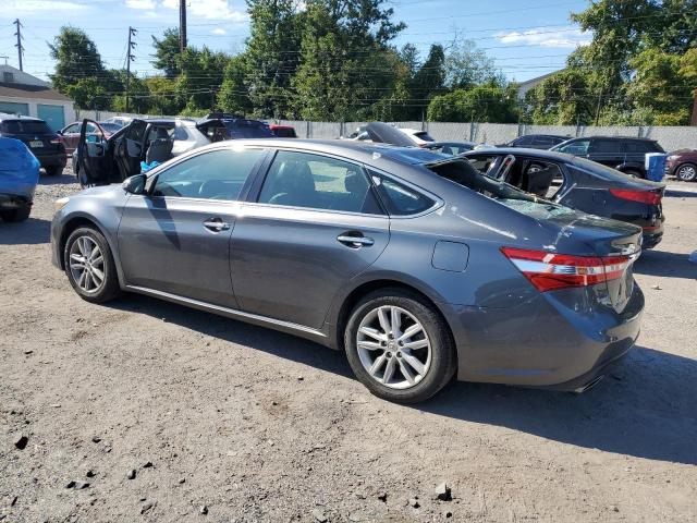 4T1BK1EB7DU024759 - 2013 TOYOTA AVALON BASE Gris photo 2