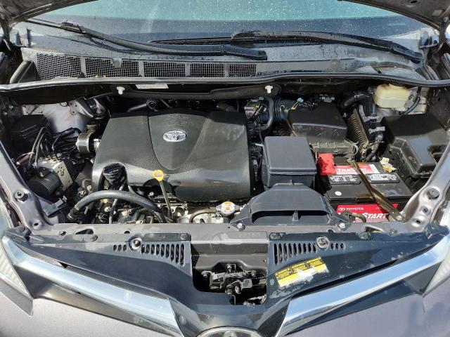 5TDKZ3DC3JS920966 - 2018 TOYOTA SIENNA LE Gris photo 11