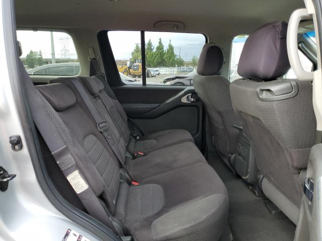 5N1AR18U66C631054 - 2006 NISSAN PATHFINDER LE SILVER photo 11