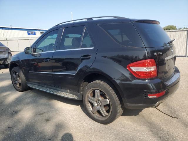4JGBB8GB5AA573623 - 2010 MERCEDES-BENZ ML 350 4MATIC BLACK photo 2