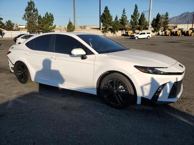 4T1DAACK4SU069783 - 2025 TOYOTA CAMRY XSE WHITE photo 4