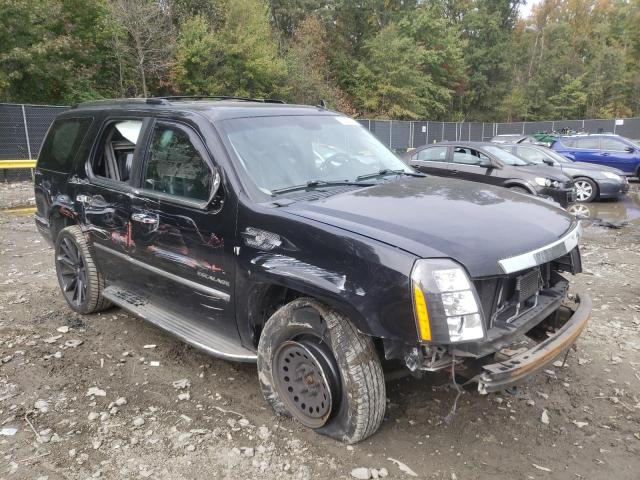 1GYUKAEF0AR144962 - 2010 CADILLAC ESCALADE BLACK photo 4