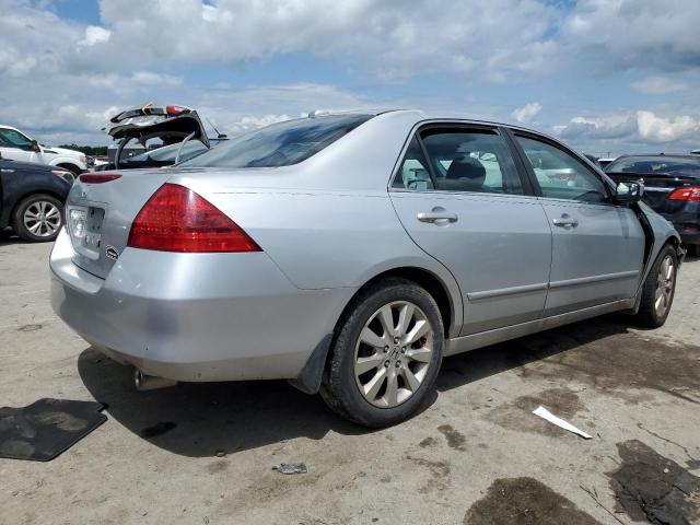 1HGCM66897A045154 - 2007 HONDA ACCORD EX SILVER photo 3