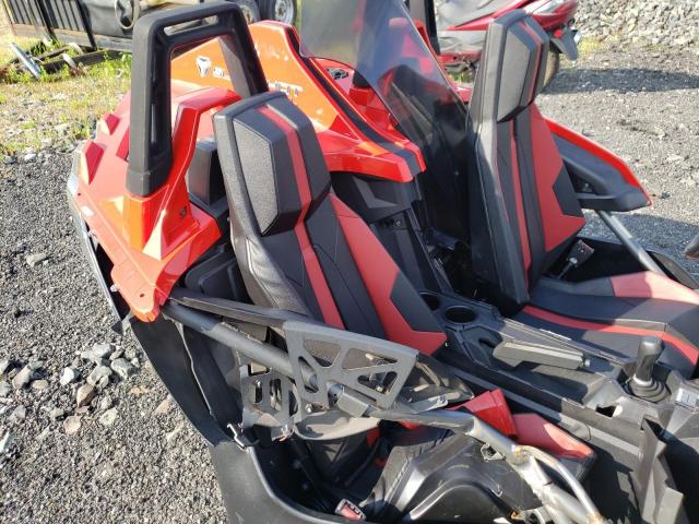 57XAAPFA5F5102648 - 2015 POLARIS SLINGSHOT SL RED photo 10