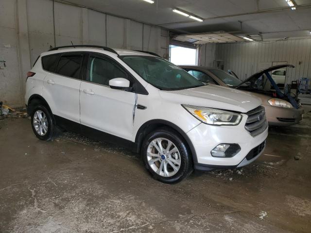 1FMCU0HD3JUA33153 - 2018 FORD ESCAPE SEL თეთრი ფოტო 4