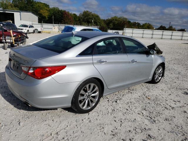 5NPEC4AC9DH664111 - 2013 HYUNDAI SONATA SE SILVER photo 3