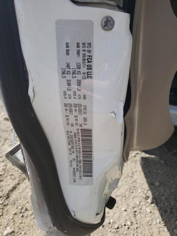 2C4RC1BG3FR716663 - 2015 CHRYSLER TOWN & COU TOURING 白色 照片 13