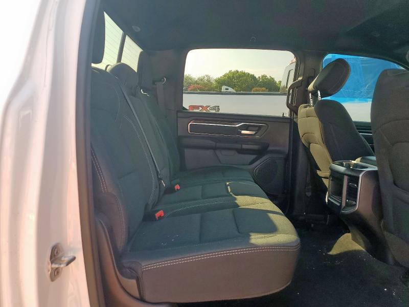 1C6SRFFTXPN533903 - 2023 RAM 1500 BIG HORN/LONE STAR WHITE photo 10