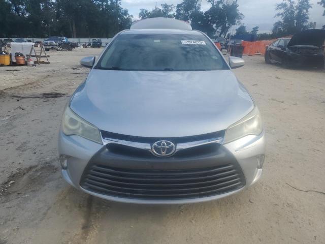 4T1BF1FKXFU474119 - 2015 TOYOTA CAMRY LE SILVER photo 5