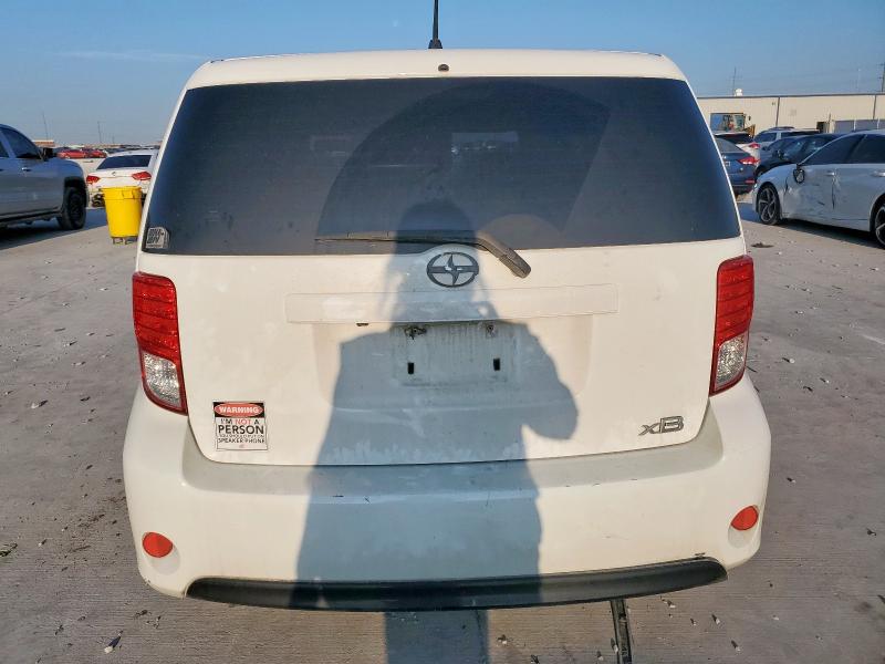 JTLZE4FE7FJ077359 - 2015 TOYOTA SCION XB 白色 照片 6