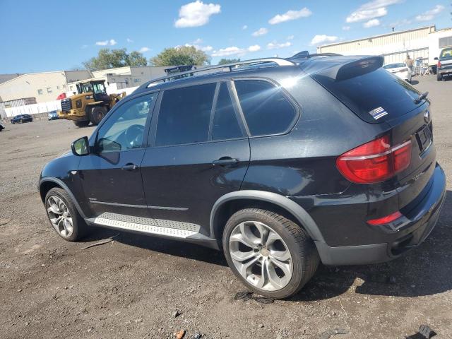 5UXZV8C56BL421493 - 2011 BMW X5 XDRIVE50I BLACK photo 2