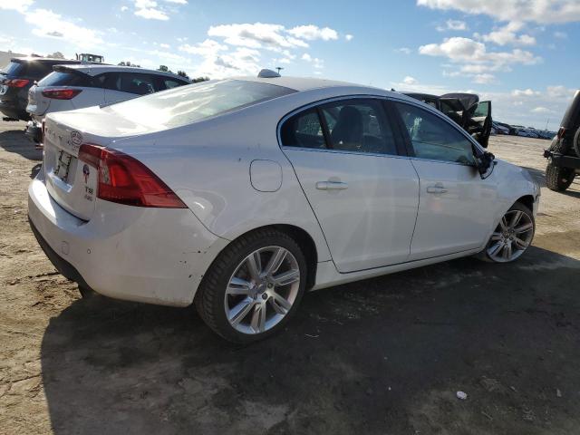 YV1902FH9C2122472 - 2012 VOLVO S60 T6 WHITE photo 3