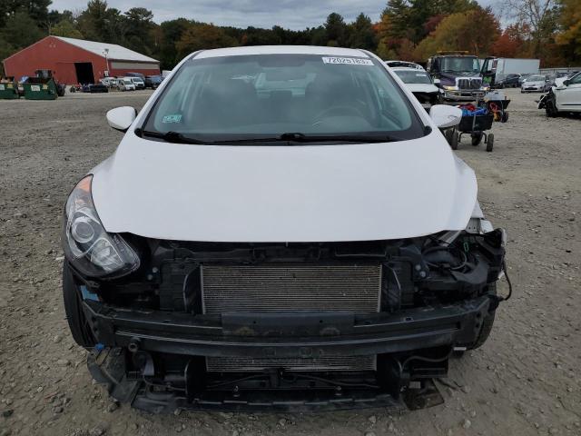 KMHD35LH4GU274310 - 2016 HYUNDAI ELANTRA GT WHITE photo 5