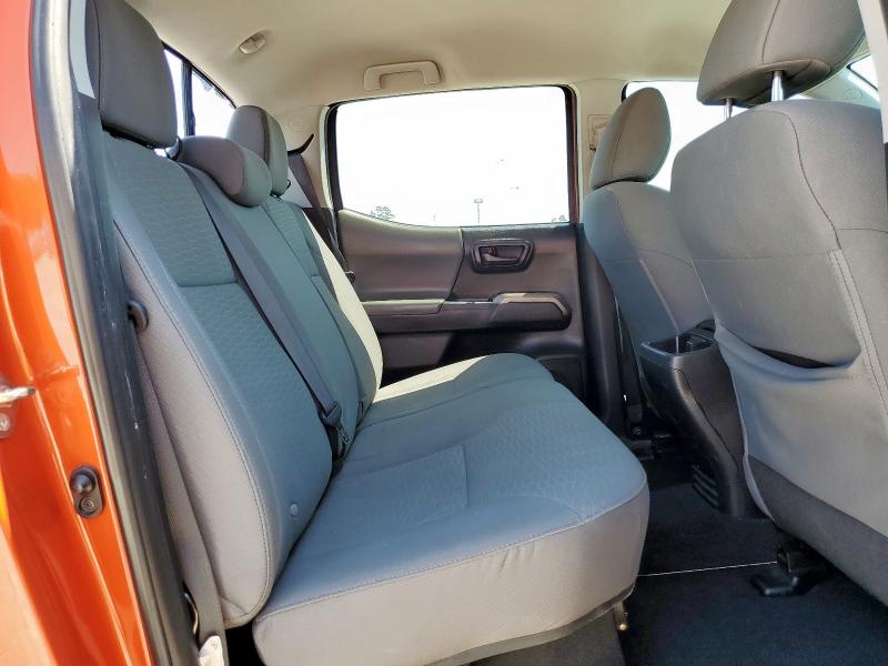 5TFAZ5CN5HX025638 - 2017 TOYOTA TACOMA DOUBLE CAB 橙色 照片 10