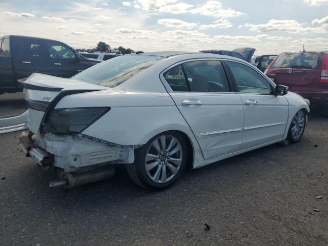 1HGCP3F86BA030447 - 2011 HONDA ACCORD EXL WHITE photo 3