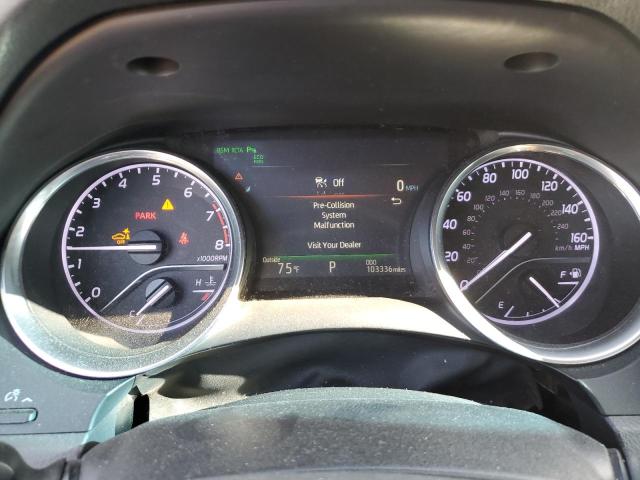 4T1B11HK6JU070125 - 2018 TOYOTA CAMRY L SILVER photo 9